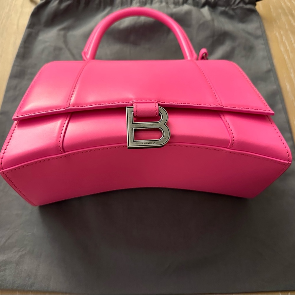 SOLD 
BALENCIAGA top handle